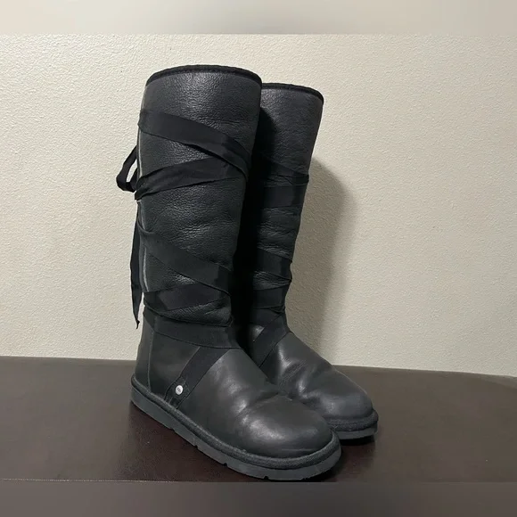 UGG Australia Tall Lace Ribbon Black Leather Sherpa Lined Boots Size 8 - Picture 2 of 13